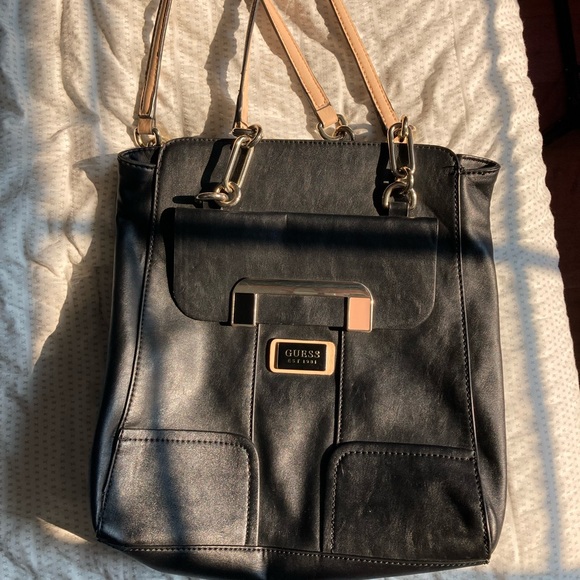 Guess Purse - Picture 2 of 9